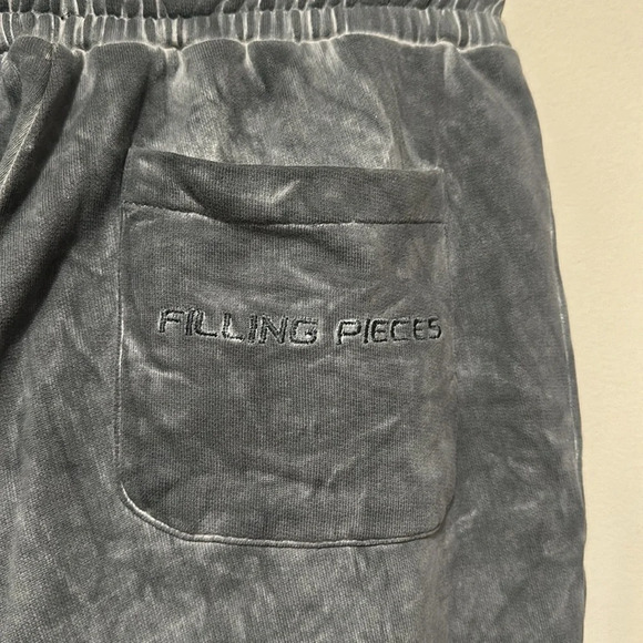 Filling Pieces - Picture 7 of 14